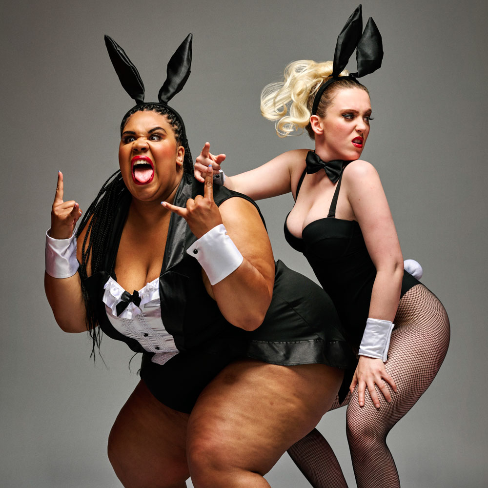 Twee dames uit de jaren 20 in lingerie