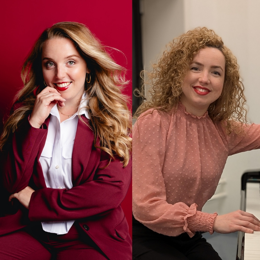 Dana Koppes en Lisa María Blanco Muino glimlachen naar de camera voor Het klassieke uurtje.
