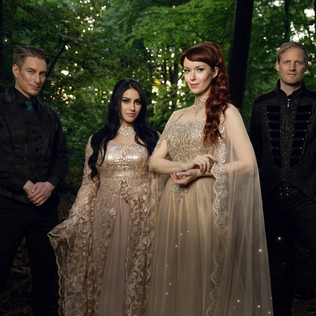 Eye of Melian - Forest of Forgetting toont band in sprookjesachtig bos met dromerige sfeer.